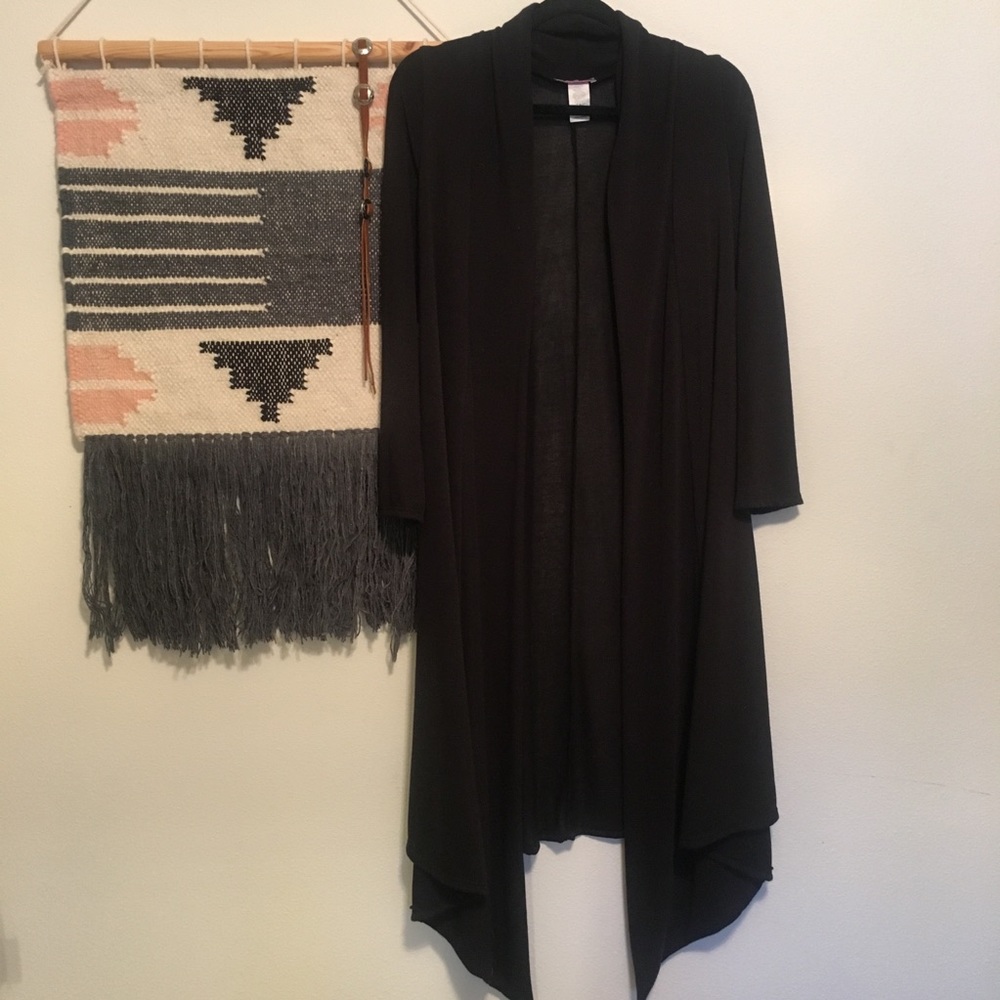 Long flowy black draped cardigan like new size M